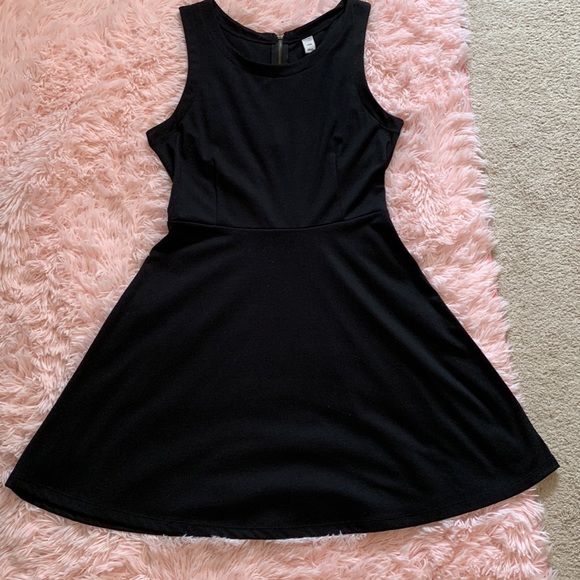Old Navy Dresses & Skirts - Black A line dress. Gently worn. Great condition